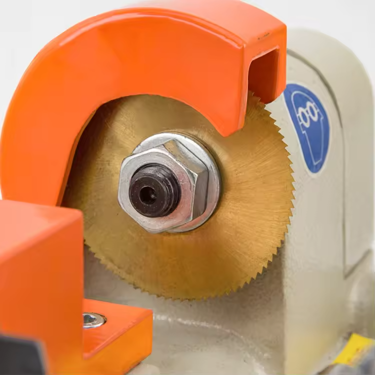 Duplicadora de Llaves Horizontal - Defu